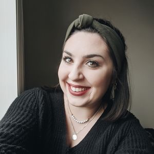 Meet your Posher, Gloria